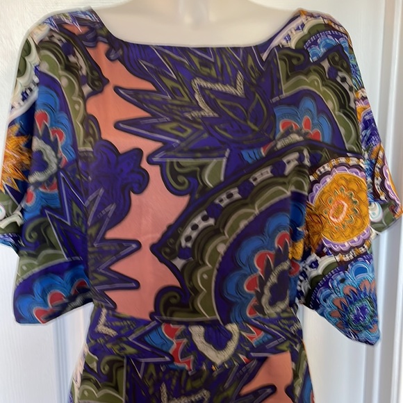EUC BCBG MAXAZRIA DRESS Casual cocktail work dolman sleeves blue green gold Med - Picture 2 of 15